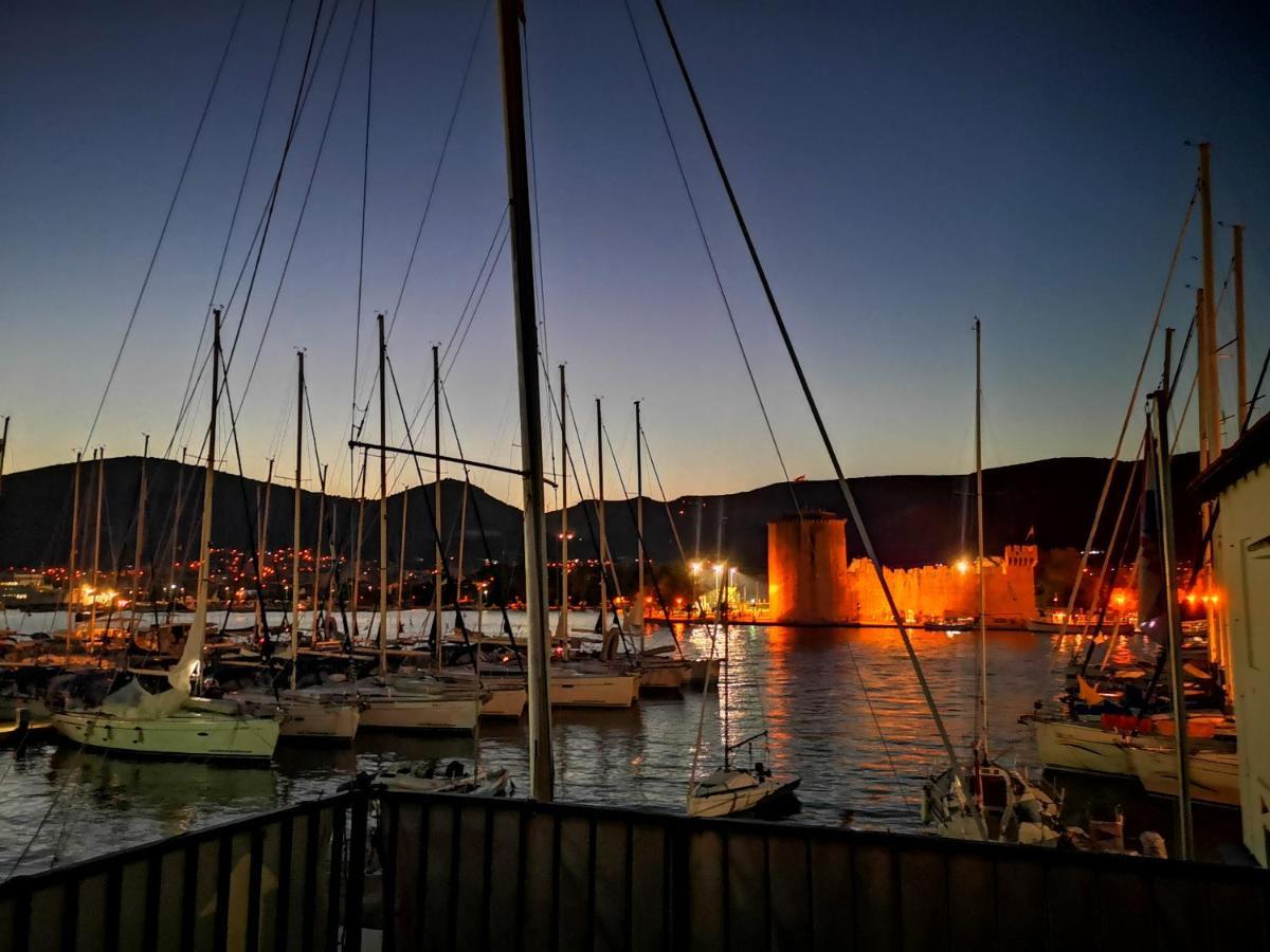 Apartment Okrug Gornji - Trogir With Sea View Экстерьер фото