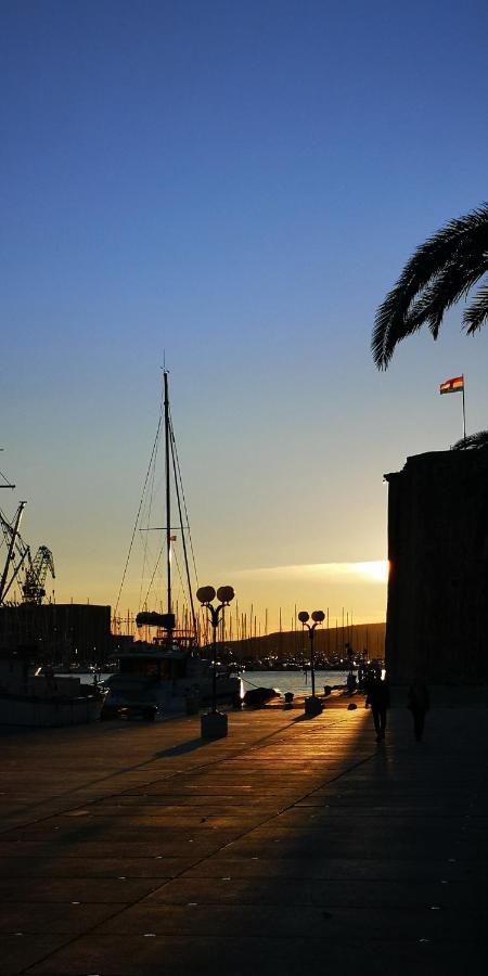 Apartment Okrug Gornji - Trogir With Sea View Экстерьер фото