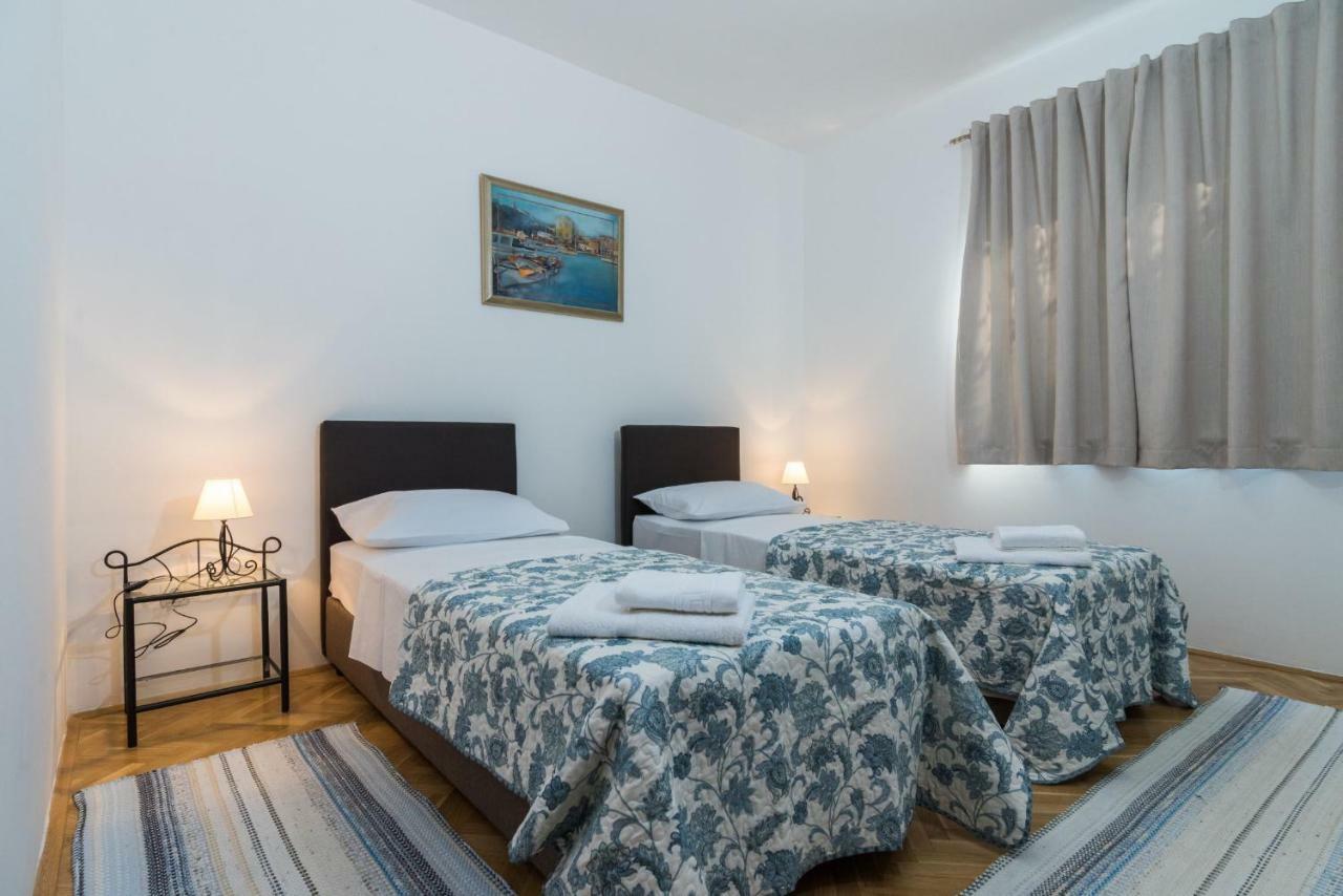 Apartment Okrug Gornji - Trogir With Sea View Экстерьер фото