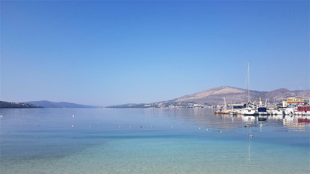 Apartment Okrug Gornji - Trogir With Sea View Экстерьер фото